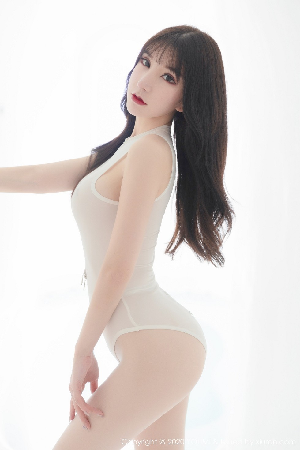 柠檬酱 | 绅士福利站 Vol.207 @Flower朱可儿-白色衬衫下性感美胸 性感写真 