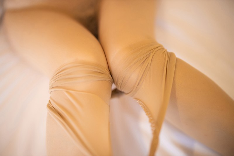 柠檬酱 | 绅士福利站 妩媚少女绯月樱丝袜美脚睡姿撩人 性感写真  
