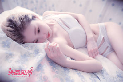 中国冷艳美女子涵大尺度私拍图片