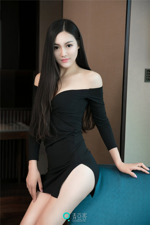 柠檬酱 | 绅士福利站 江南古典气质美女陈思琪超短黑色礼服裙写真 性感写真 