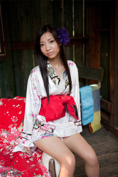 日本少女西浜ふうか性感和服写真图片